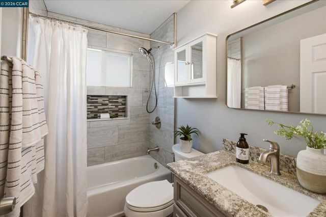 1356 Washington Blvd., Concord, CA 94521