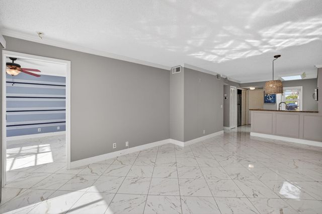 2230 N Cypress Bend Drive 108, Pompano Beach, FL 33069