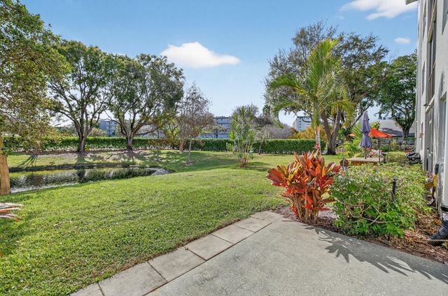 2230 N Cypress Bend Drive 108, Pompano Beach, FL 33069