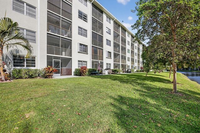 2230 N Cypress Bend Drive 108, Pompano Beach, FL 33069