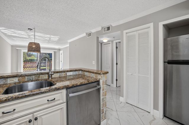 2230 N Cypress Bend Drive 108, Pompano Beach, FL 33069