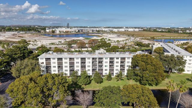 2230 N Cypress Bend Drive 108, Pompano Beach, FL 33069