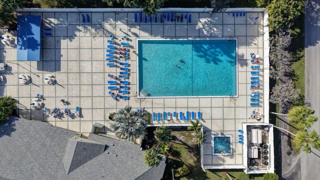 2230 N Cypress Bend Drive 108, Pompano Beach, FL 33069