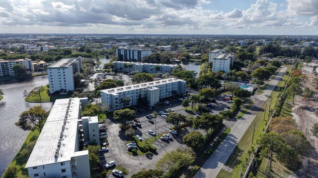 2230 N Cypress Bend Drive 108, Pompano Beach, FL 33069