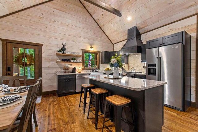 1081 Dills Road, Blue Ridge, GA 30513