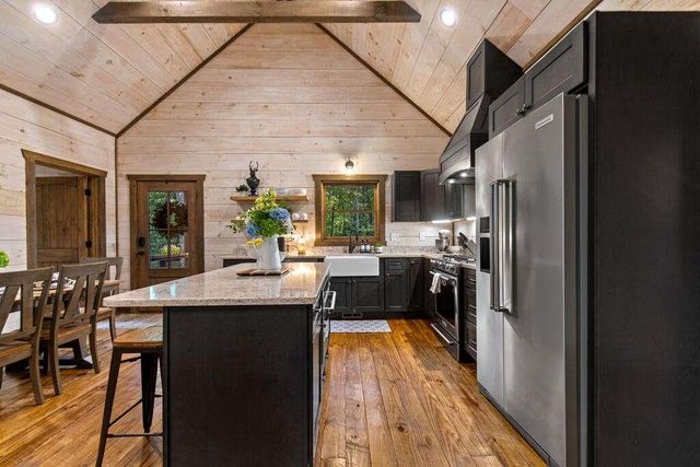 1081 Dills Road, Blue Ridge, GA 30513
