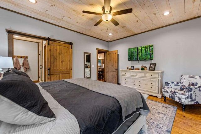 1081 Dills Road, Blue Ridge, GA 30513