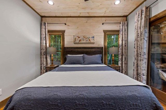 1081 Dills Road, Blue Ridge, GA 30513