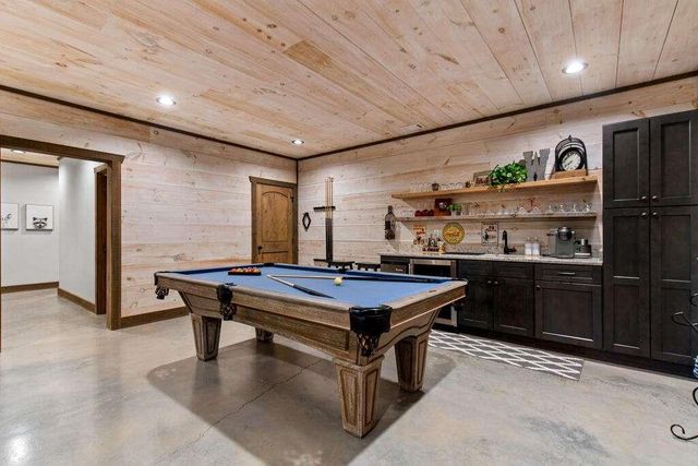 1081 Dills Road, Blue Ridge, GA 30513