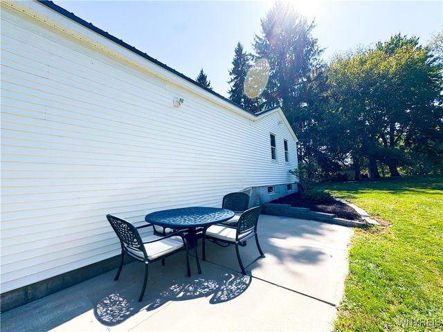 294 Two Rod Road S, Marilla, NY 14102