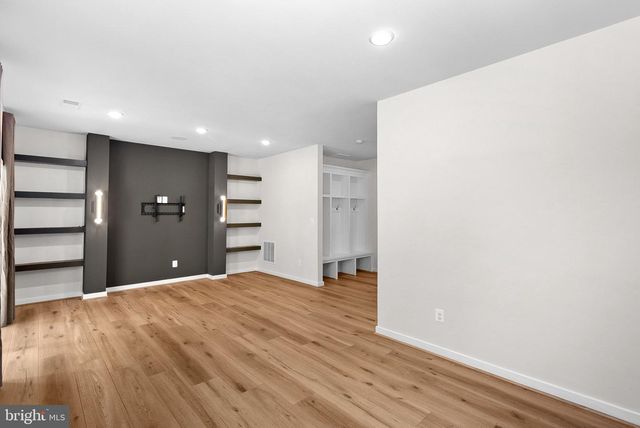 22892 COPPER TREE TER, Ashburn, VA 20148