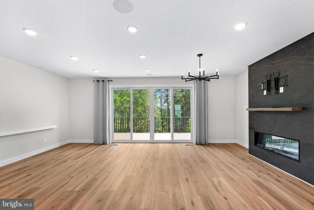 22892 COPPER TREE TER, Ashburn, VA 20148
