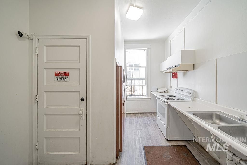 310 E Center St, Pocatello, ID 83201 photo 30