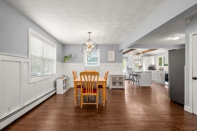 497 Foster Rd, Tewksbury, MA 01876