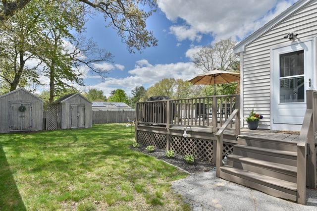 497 Foster Rd, Tewksbury, MA 01876