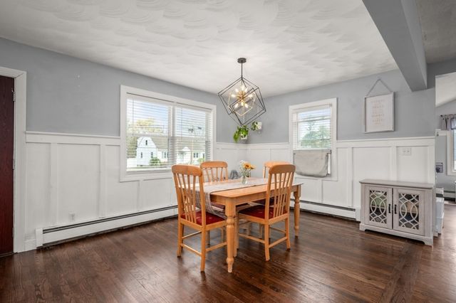 497 Foster Rd, Tewksbury, MA 01876