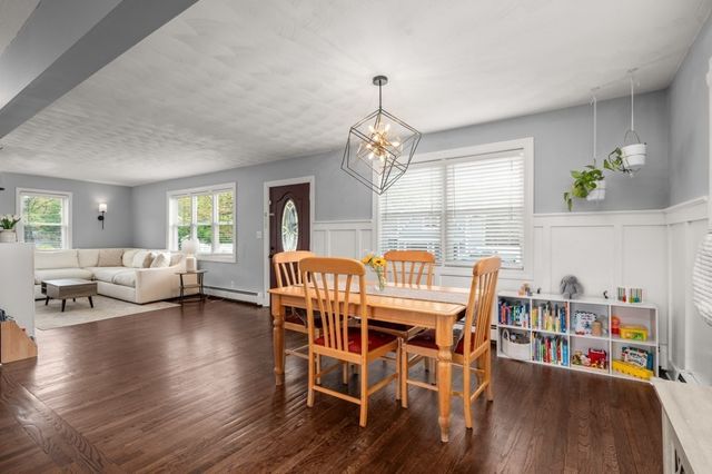 497 Foster Rd, Tewksbury, MA 01876