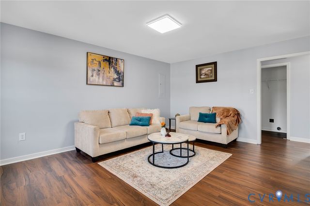 10041 Highview Ave, Glen Allen, VA 23059