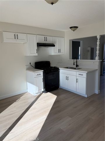 558 S Benjamin, Rialto, CA 92376