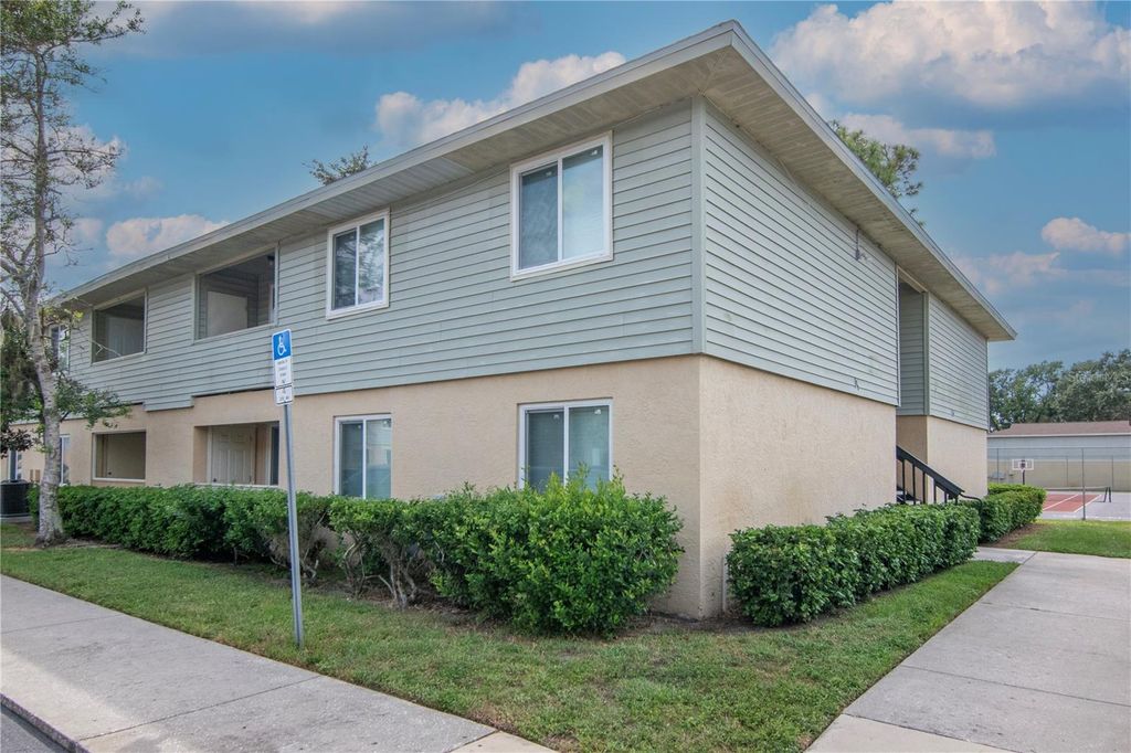 228 BERRY TREE PLACE, Brandon, FL 33510