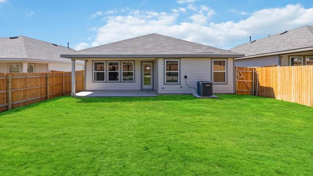 232 Juan Cordona DR, Buda, TX 78610