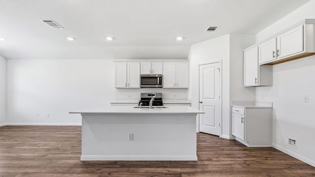 232 Juan Cordona DR, Buda, TX 78610