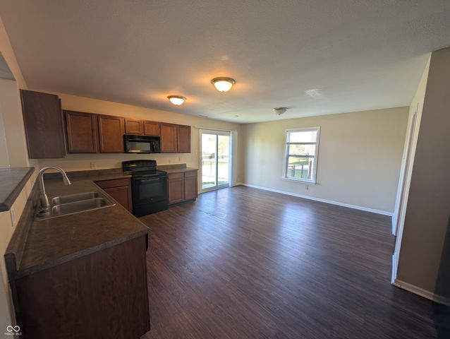 8243 Retreat Lane, Indianapolis, IN 46259