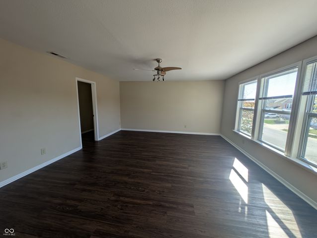 8243 Retreat Lane, Indianapolis, IN 46259