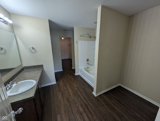 8243 Retreat Lane, Indianapolis, IN 46259