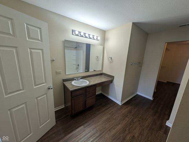 8243 Retreat Lane, Indianapolis, IN 46259