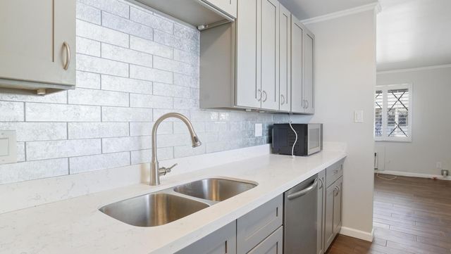 3426 N Miller Road Apt 5, Scottsdale, AZ 85251