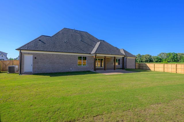 200 PIPER HOLLOW DR, Piperton, TN 38017