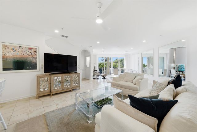 4535 Coquina Road, Ocean Ridge, FL 33435