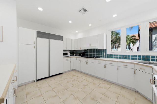4535 Coquina Road, Ocean Ridge, FL 33435