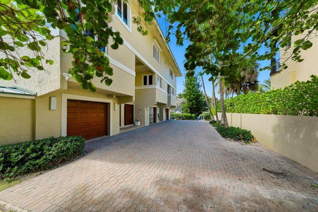 4535 Coquina Road, Ocean Ridge, FL 33435