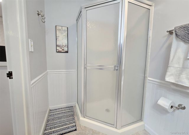 392 Clubhouse Court, Coram, NY 11727