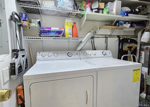 392 Clubhouse Court, Coram, NY 11727