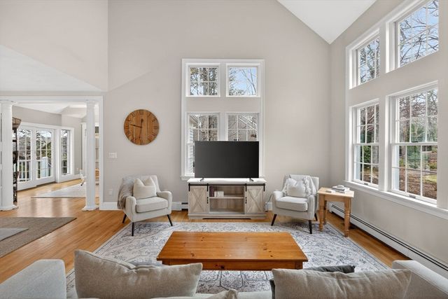 68 Krikor Dr, Falmouth, MA 02556