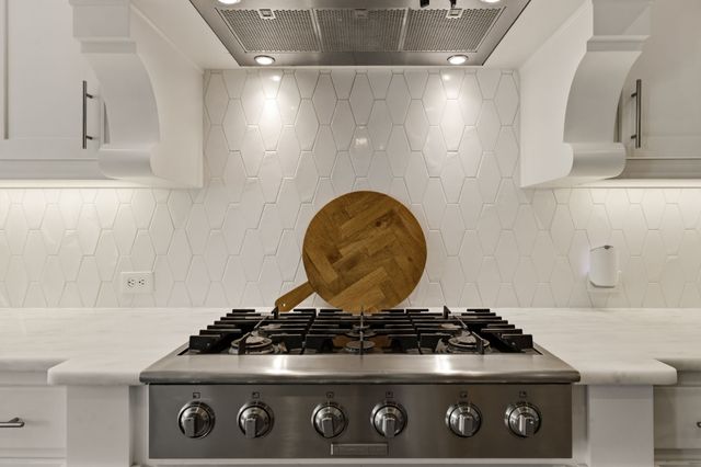 6068 Manderlay Drive, Frisco, TX 75034