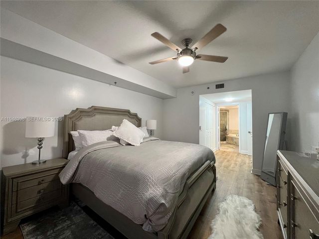 2681 N Flamingo Rd 1806S, Sunrise, FL 33323