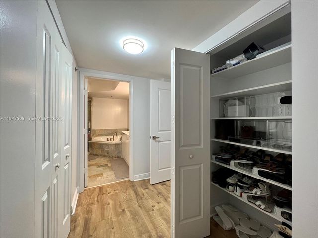 2681 N Flamingo Rd 1806S, Sunrise, FL 33323