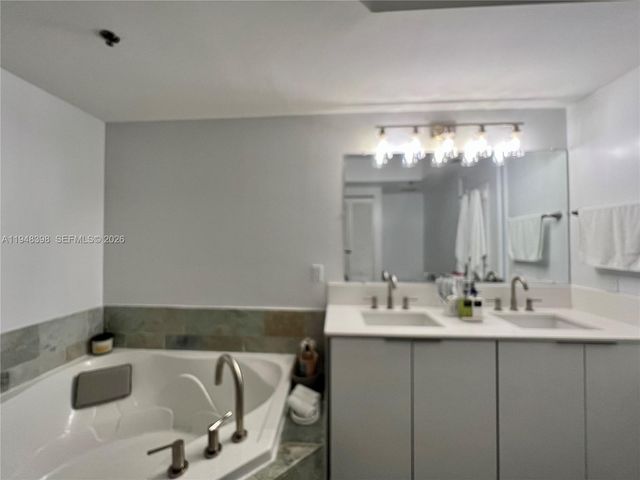 2681 N Flamingo Rd 1806S, Sunrise, FL 33323