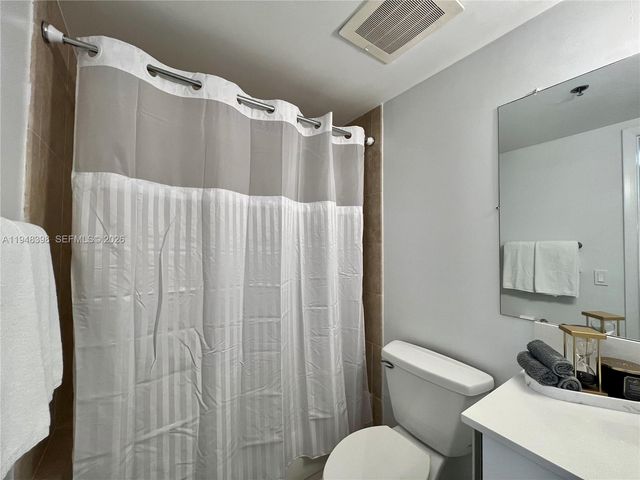 2681 N Flamingo Rd 1806S, Sunrise, FL 33323