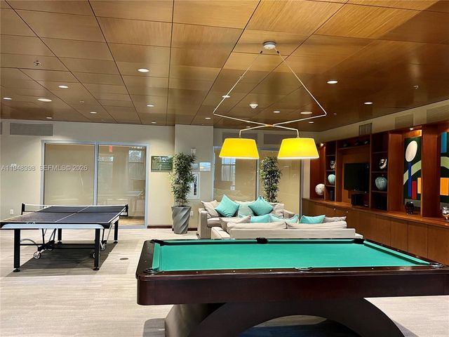 2681 N Flamingo Rd 1806S, Sunrise, FL 33323