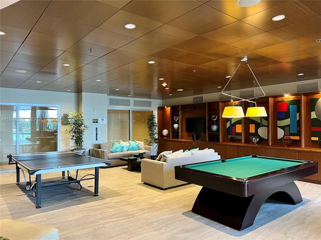 2681 N Flamingo Rd 1806S, Sunrise, FL 33323