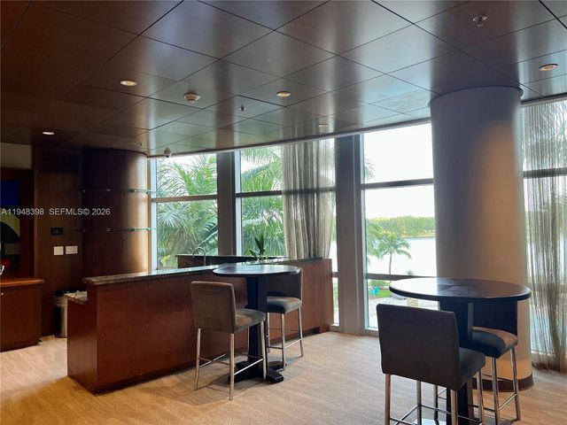 2681 N Flamingo Rd 1806S, Sunrise, FL 33323