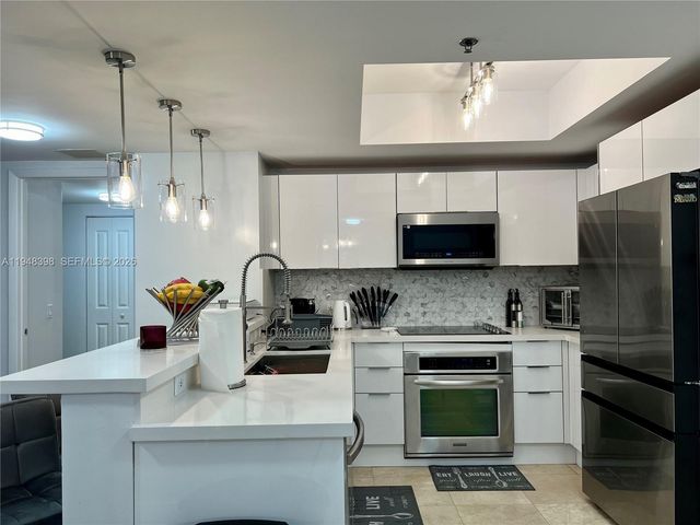 2681 N Flamingo Rd 1806S, Sunrise, FL 33323