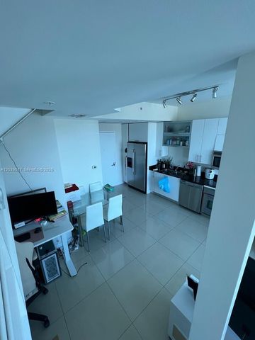 60 SW 13th St 2819, Miami, FL 33130