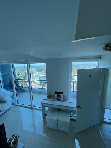 60 SW 13th St 2819, Miami, FL 33130