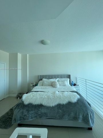 60 SW 13th St 2819, Miami, FL 33130